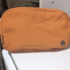 lululemon athletica Belt Bag in Orange